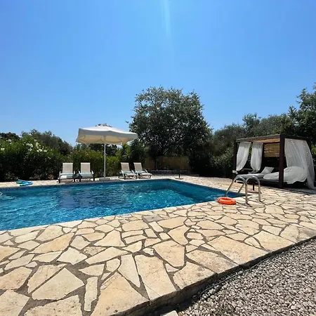 House Lantanna דירה