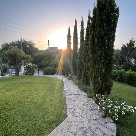 House Lantanna * Pouládes